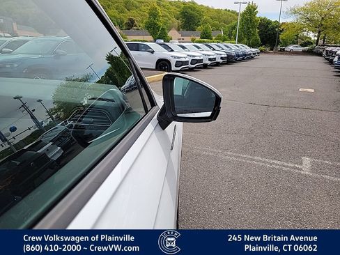 Certified 2024 Volkswagen Tiguan S AWD/4WD image 32