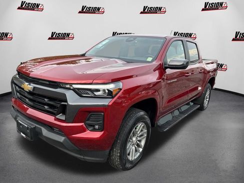 Used 2024 Chevrolet Colorado LT w/ LT Convenience Package III AWD/4WD image 1