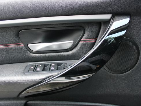 Used 2012 BMW 328i Sedan RWD image 28