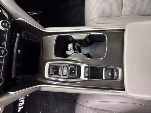 Used 2018 Honda Accord EX-L image 31