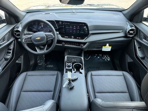 New 2026 Chevrolet Equinox LT w/ Convenience Package II image 19