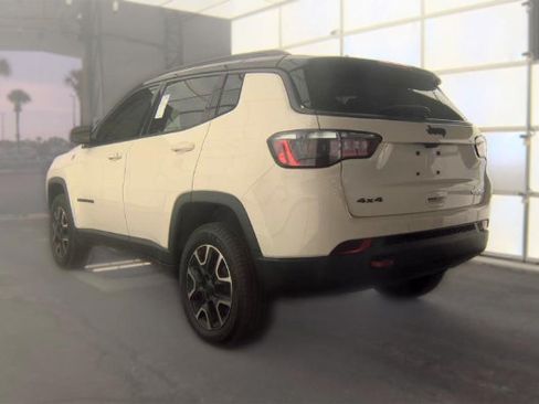 Used 2021 Jeep Compass Trailhawk AWD/4WD image 5