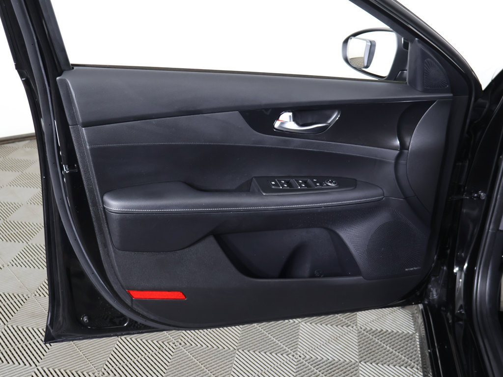 Used 2022 Kia Forte GT-Line w/ GT-Line Premium Package FWD image 24