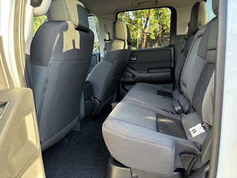 New 2025 Nissan Frontier SV w/ SV Convenience Package image 20