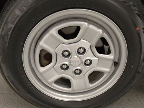 Used 2017 Jeep Patriot Sport w/ Power Value Group image 31