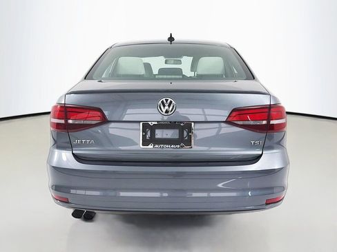 Used 2016 Volkswagen Jetta Sport FWD image 6