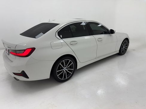 Used 2020 BMW 330i Sedan w/ Convenience Package image 41