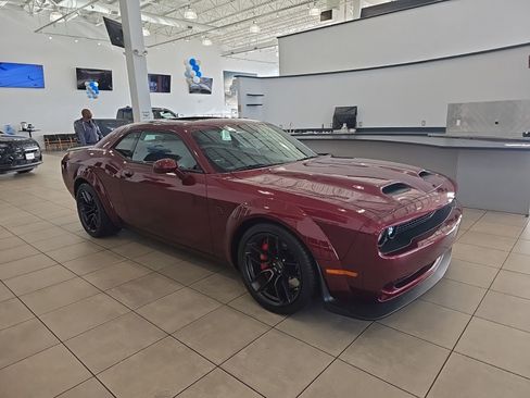 Used 2023 Dodge Challenger SRT Hellcat image 6