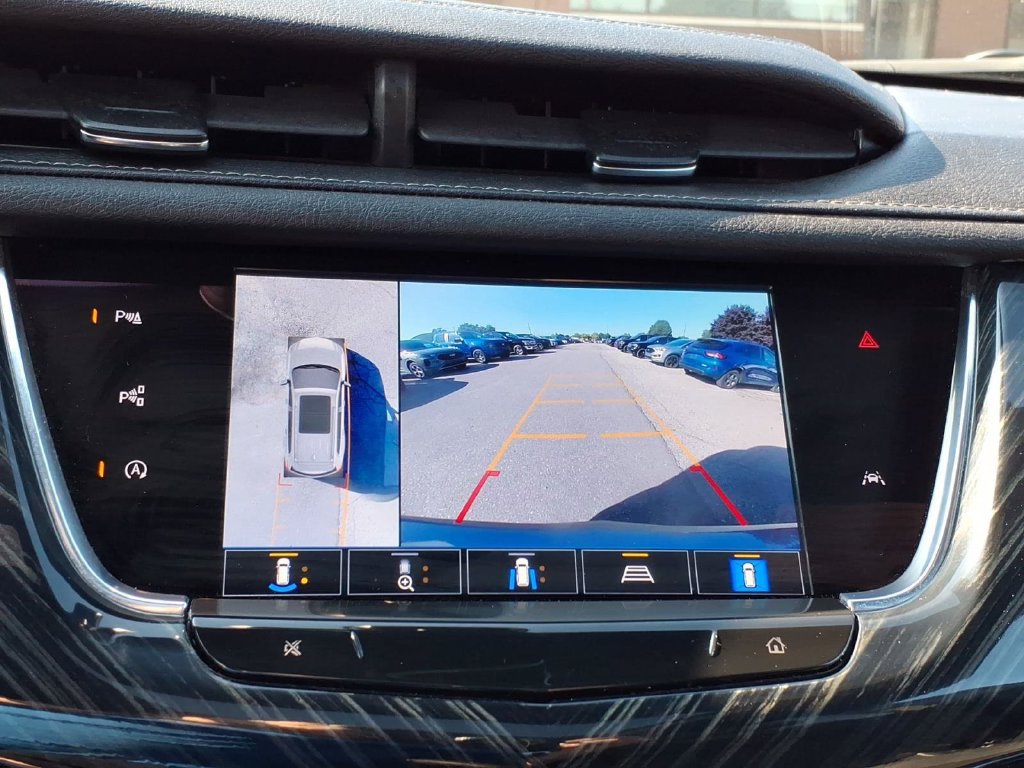 Used 2023 Cadillac XT6 Premium Luxury w/ Technology Package AWD/4WD image 16