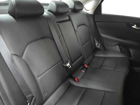 Used 2019 Kia Forte EX FWD image 16