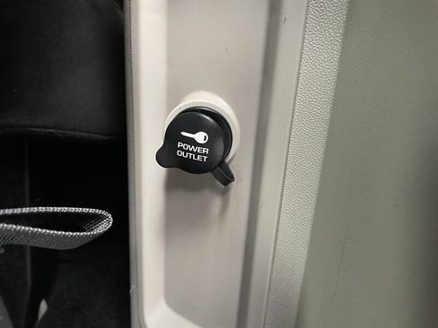 Used 2016 Dodge Grand Caravan SE w/ Quick Order Package 29E SE image 30