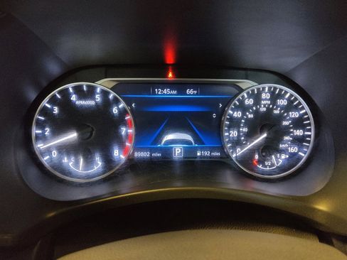 Used 2021 Nissan Sentra SR w/ SR Premium Package FWD image 23