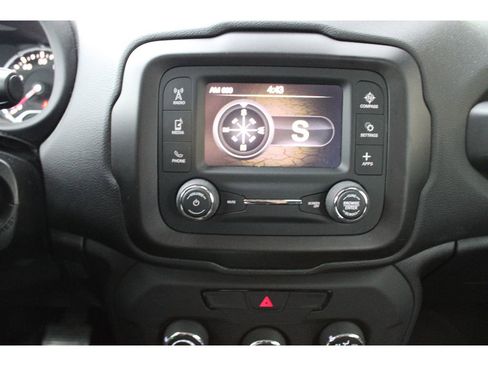 Used 2019 Jeep Renegade Sport image 28