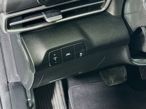 Certified 2022 Hyundai Elantra SEL w/ Convenience + Premium Package image 10