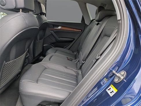 Used 2023 Audi Q5 2.0T Premium w/ Convenience Package image 14