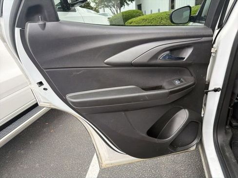 Used 2023 Chevrolet TrailBlazer RS w/ Convenience Package FWD image 10