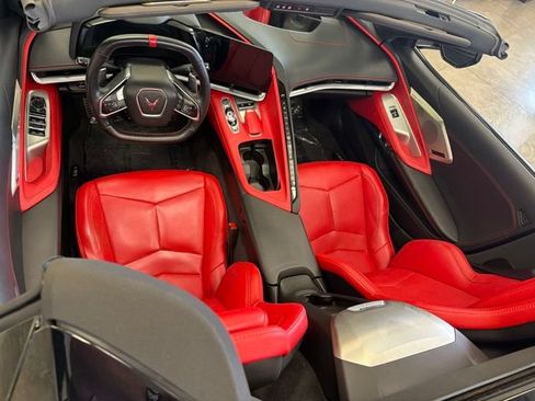 Used 2023 Chevrolet Corvette Stingray Preferred Conv w/ Z51 Performance Package RWD image 8