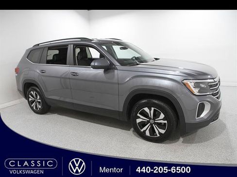 Certified 2024 Volkswagen Atlas SE AWD/4WD image 1