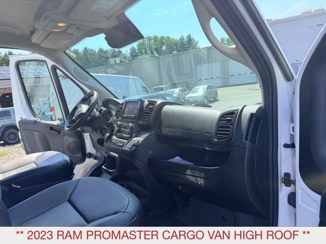 Used 2023 RAM ProMaster 2500 w/ Convenience Group FWD image 17
