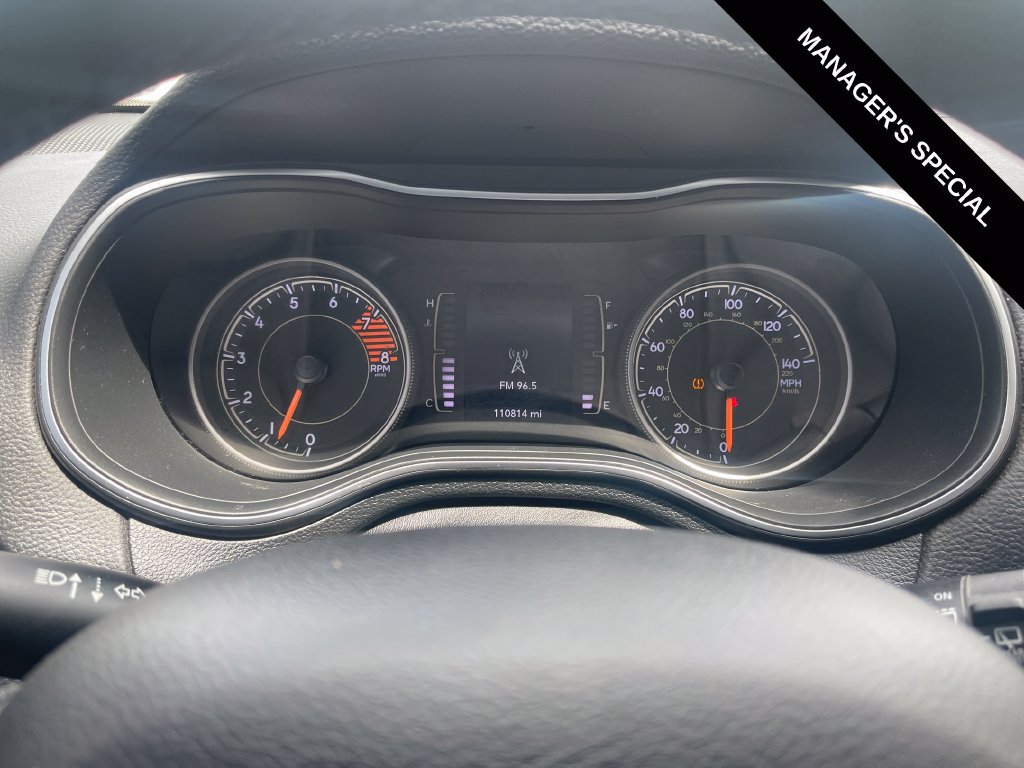 Used 2019 Jeep Cherokee Latitude Plus w/ Comfort/Convenience Group AWD/4WD image 22