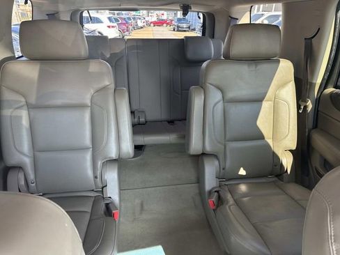 Used 2018 GMC Yukon SLT image 12