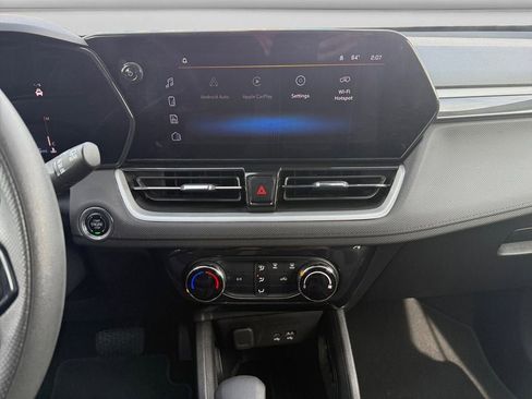 Used 2025 Chevrolet TrailBlazer LT image 13