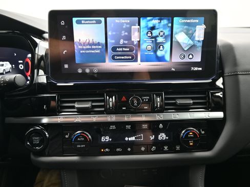 New 2026 Nissan Pathfinder SL FWD image 15