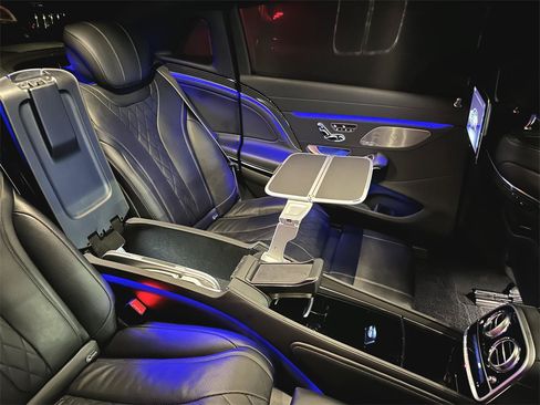Used 2019 Mercedes-Benz Maybach S 560 4MATIC image 10
