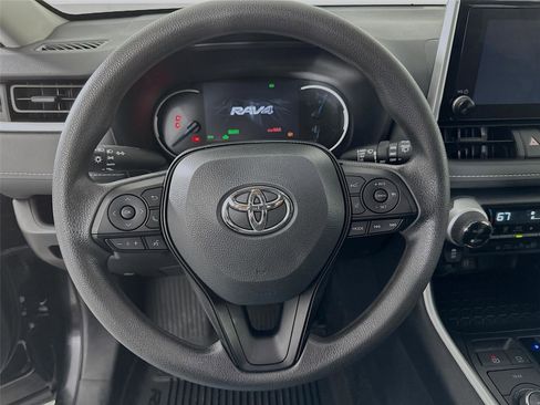 Certified 2025 Toyota RAV4 XLE image 17