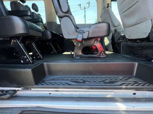 Used 2017 Ford Transit 350 XLT RWD image 16