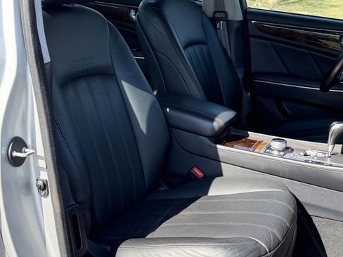 Used 2012 Hyundai Equus Signature image 16