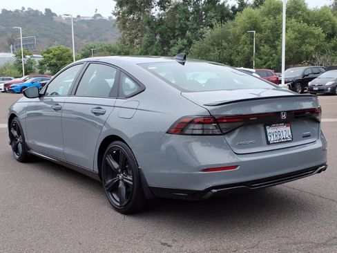 Used 2023 Honda Accord Sport image 7
