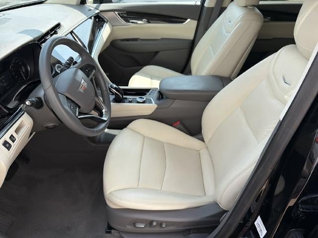 Used 2021 Cadillac XT6 Premium Luxury FWD image 9