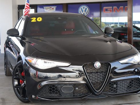 Used 2020 Alfa Romeo Giulia Ti Sport w/ Quick Order Package 22U Sport image 2
