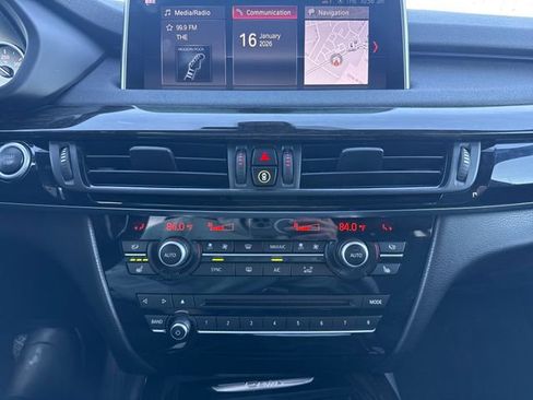 Used 2018 BMW X5 xDrive40e image 25