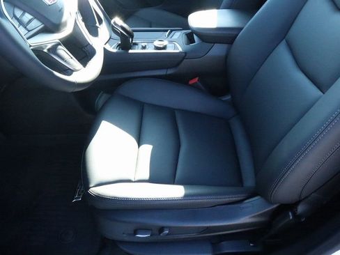 New 2026 Cadillac XT5 Luxury w/ LPO, ONYX Package image 13