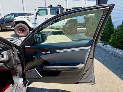 Used 2019 Honda Civic LX image 22