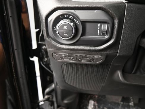 Used 2024 Jeep Gladiator Sport image 33