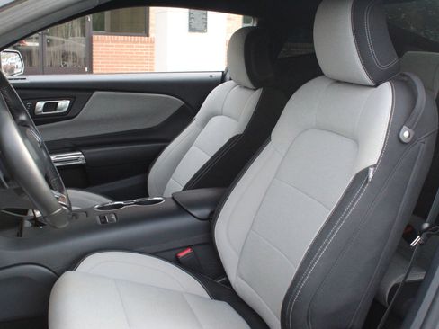 Used 2024 Ford Mustang GT RWD image 13