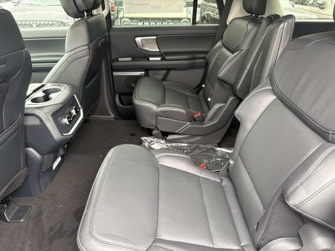 New 2026 Ford Expedition Platinum AWD/4WD image 17