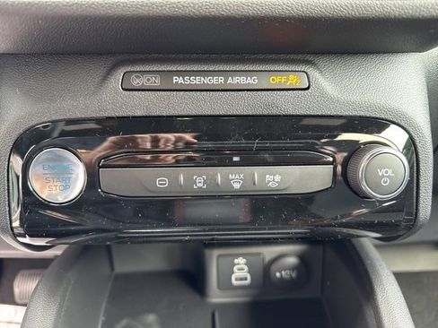 New 2025 Ford Escape ST-Line w/ Equipment Group 301A image 24