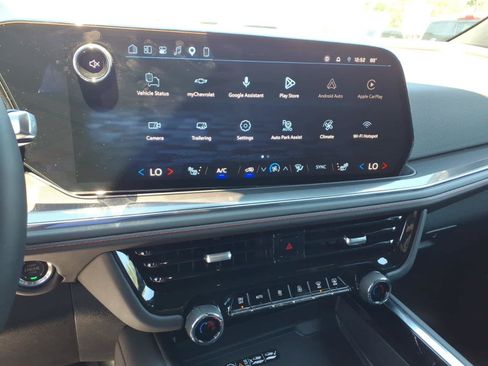 Certified 2026 Chevrolet Suburban RST w/ Advanced Technology Package AWD/4WD image 13