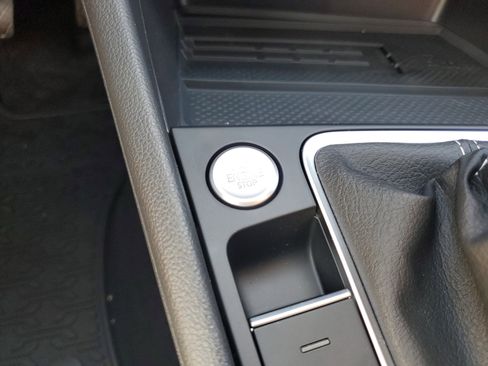 New 2025 Volkswagen Jetta SE image 25