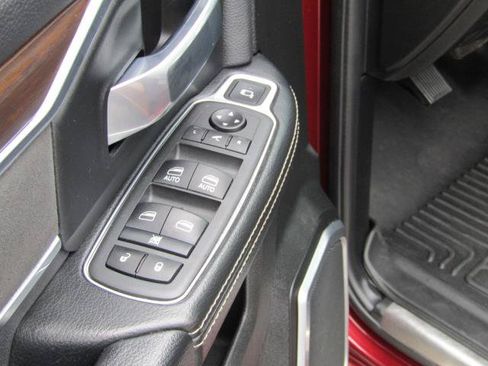 Used 2022 RAM 2500 Laramie AWD/4WD image 19