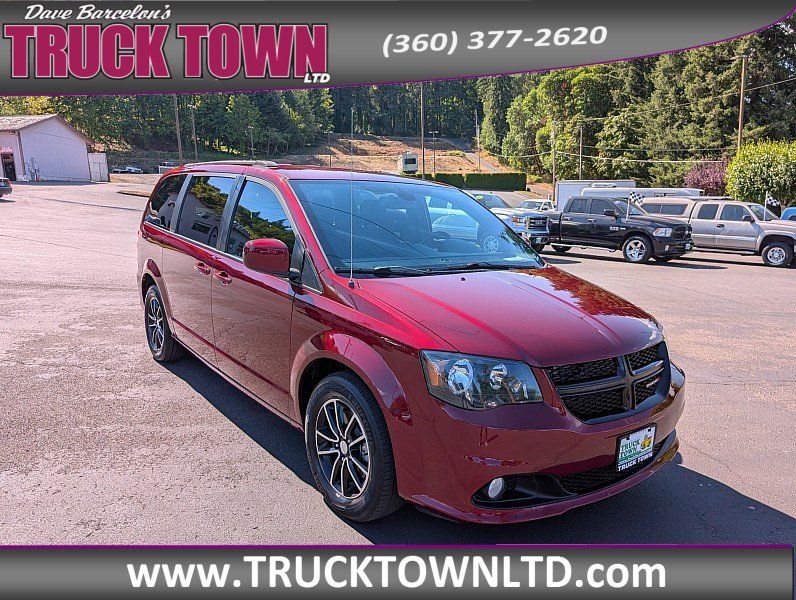 Used 2018 Dodge Grand Caravan SE FWD image 3