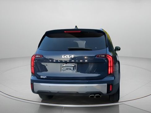 Used 2024 Kia Telluride S w/ S Sunroof Package FWD image 25