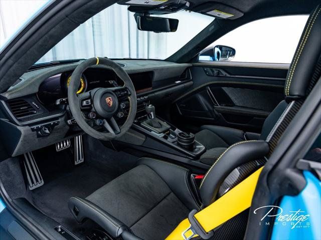 Used 2025 Porsche 911 GT3 RS RWD image 39