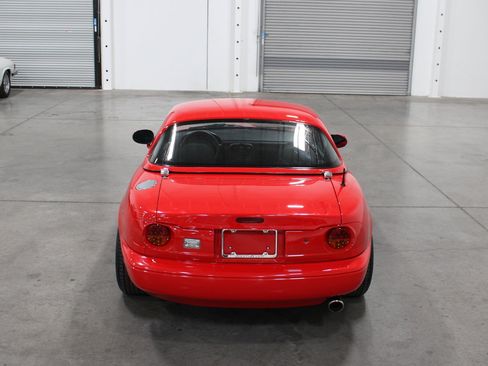 Used 1990 MAZDA MX-5 Miata RWD image 6