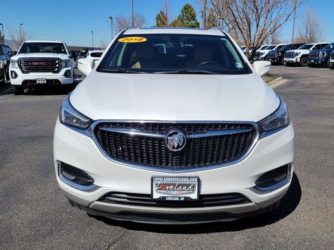 Used 2018 Buick Enclave Essence image 5