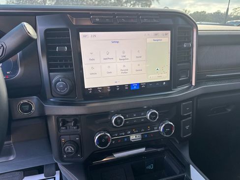 Certified 2023 Ford F350 Platinum w/ Tremor Off-Road Package image 39